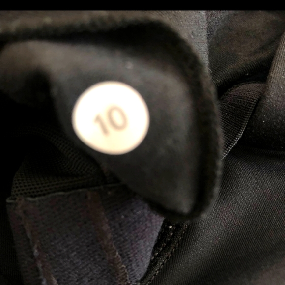 Lululemon tank top - Picture 2 of 3